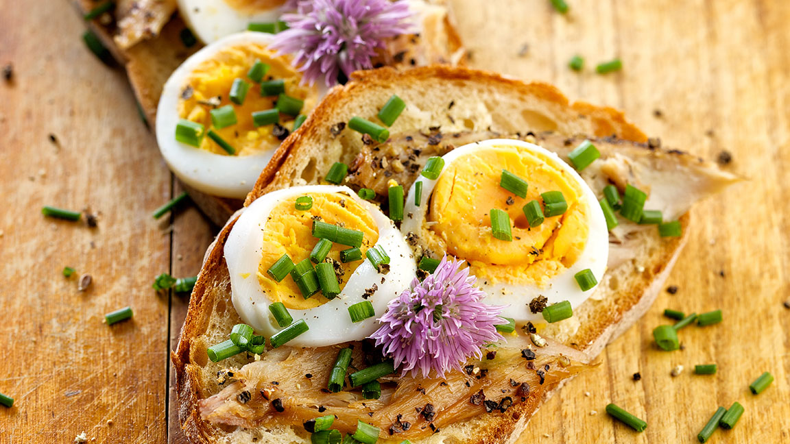 chive flowers edible flowers